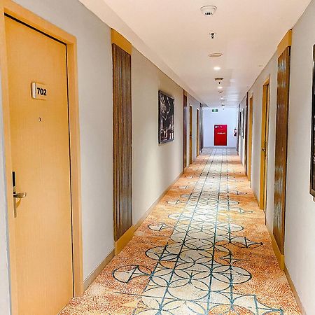 Pop! Hotel Solo Экстерьер фото
